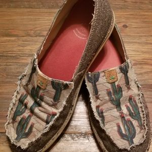 Twisted x cactus print